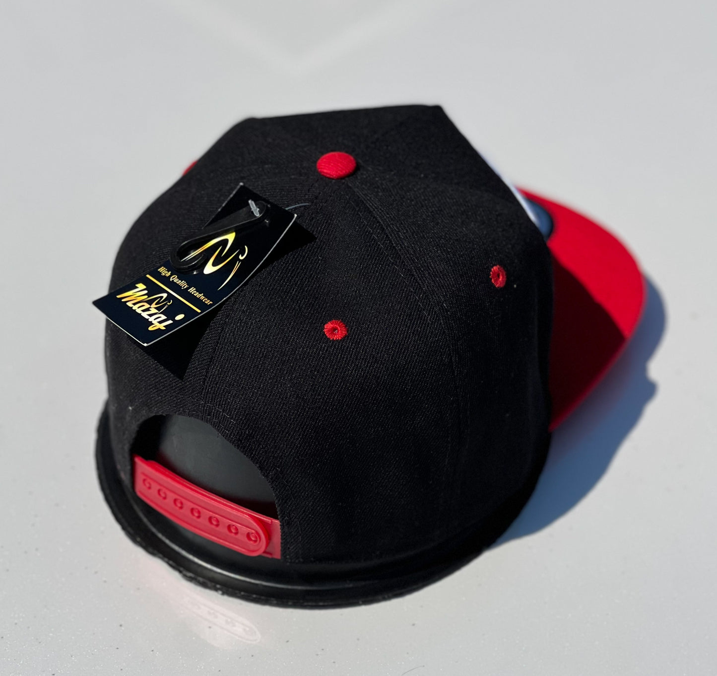 Snapback "Fresh" (black/red)